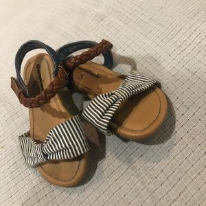 Garanimals size 5 sandals